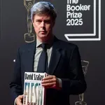 Bukerova nagrada 2025. pripala Dejvidu Salaju za roman „Flesh“