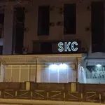 „Agencija za bezbednost duha” i koncert „Iz pera srpskih kompozitora”: Veče niškog SKC-a u Studentsko kulturnom centru Kragujevac