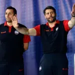 Šapić i gradonačelnik i trener: Plivanje u pogrešnom smeru i dokaz da je u Srbiji sve moguće