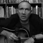 Preminuo muzičar i književnik Robert Tili