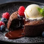 Lava kolač: Recept za desert koji osvaja na prvi zalogaj