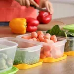 Naučnici upozoravaju: Hemikalije iz plastike u hrani mogu da remete hormone i povećaju rizik od raka