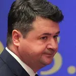 Vladan Petrov: Četiri moguća scenarija ukoliko Vlada „preživi“ glasanje o nepoverenju