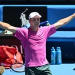 Mladić koji se ponosi slikom sa Novakom Đokovićem načinio senzaciju na startu Australijan opena