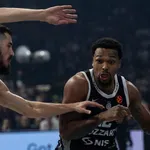 (Evroliga – tabela) Zvezda polako „tone“, Partizan drži začelje