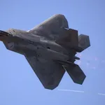 Tajms of Izrael: SAD iz Britanije premeštaju takozvane nevidljive avione bliže Iranu