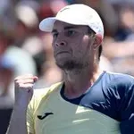 Miomir Kecmanović lako do drugog kola u Delrej biču