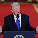 AP: Tramp koristi glasanje poštom, ali traži da se ono ograniči na nivou SAD