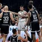 Košarkaš Panatinaikosa isključen zbog udaranja Lakića (VIDEO)