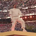 Bed Bani i Lejdi Gaga srušili internet na Superboulu: Španski ritam i poruke iz žiže američke politike koje su ponovo razbesnele Donalda Trampa