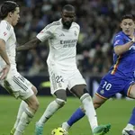 Veliki kiks Reala u Madridu: Ridiger šutnuo protivnika kolenom u glavu (VIDEO)