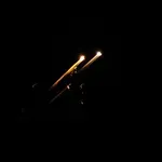 Ministarstvo odbrane UAE: Iran lansira dronove i rakete, presrećemo napade