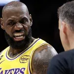 NBA: Tripl-dabl Lebrona Džejmsa, Vukčević ponovo dvocifren, Vembanjama ispisao istoriju lige (VIDEO)