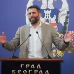 SRCE: Šapić da podnese ostavku ako je izgubio podršku SNS