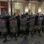 (UŽIVO) Protest ispred Rektorata: Rektor Đokić se obratio sa terase, situacija i dalje mirna (FOTO, VIDEO)