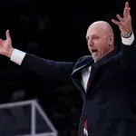 Saša Obradović: Izundu je zadobio povredu zadnje lože na parkingu, Moneke se pred utakmicu uhvatio za leđa