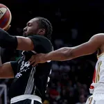 (VIDEO) Navijači Zvezde vređali Vučića na derbiju sa Partizanom