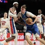 Samo je Lebron Džejms bio mlađi najbolji „ruki“ u NBA ligi od Dalasovog tinejdžera: Fleg uz minimalnu razliku u odnosu na bivšeg cimera došao do laskavog zvanja