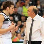 Bogdan Bogdanović se oprostio od Duška Vujoševića emotivnim pismom: „Ti i ja sami u Pioniru, na glavnom terenu…“