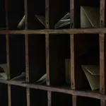 „Ovde je sve isto kao da je rat, samo što nije”: Predstavljanje romana „Optički nišan” Dragoljuba Stojkovića u kragujevačkom SKC-u