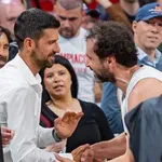 Samo dva igrača Zvezde i Serhio Ljulj su posle meča prišli Novaku Đokoviću