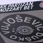(VIDEO) Arena je plakala: Partizan i navijači se oprostili od Duška Vujoševića