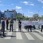 Novosađani 100. blokadom raskrsnica odali poštu stradalima u padu nadstrešnice