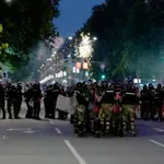 Oglasilo se VJT: Svi koji su napali policiju posle skupa na Slaviji biće procesuirani