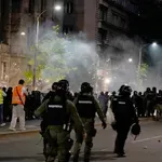 AP o protestima u Srbiji: „Studenti pobeđuju”, policija intervenisala posle sukoba