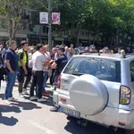 „Vučić optužio studente i druge demonstrante da žele da unište zemlju“: AP o incidentu na protestu u Beogradu