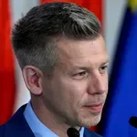 Peter Mađar raskinuo još jednu praksu Orbana: Imaće tri portparolke, sve tri novinarke (FOTO)