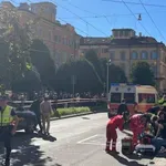 Automobil se zaleteo na pešake u Modeni, najmanje osmoro povređeno