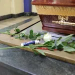 „Bio je penicilin za fašiste“: Koraks ispraćen uz džez, cveće i tišinu (FOTO)