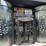 Nalepnicama „Studenti pobeđuju“ oblepljene i prostorije EXPO