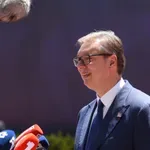 „Ni za jotu bolji ni za jotu lošiji“: Vučić opet o Crnoj Gori…