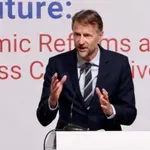 Šef delegacije EU Bekerat učestvovao na Prajdu u Beogradu