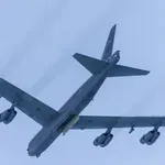 Srušio se američki vojni avion B-52 kod Los Anđelesa