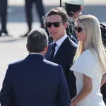„Ivanka, idi kući“: Hiljade ljudi protestovalo u Tirani protiv izgradnje luksuznog turističkog kompleksa povezanog sa Trampovim zetom