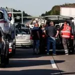 Vrućina deformisala asfalt u Nemačkoj, u Tiringiji vodom hlade kolovoz (FOTO)