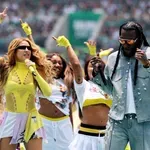 Počelo je: Šakira i Selma Hajek zapalile mundijalski fitilj na stadionu Asteka