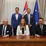 Potpisan ugovor između Vlade Srbije i MOL-a o upravljanju NIS-om