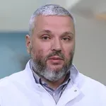 Ko je dr Vladimir Kecmanović, otac dečaka koji je pucao u „Ribnikaru“?