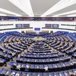Evroposlanici Zelenih/EFA traže niz kaznenih mera prema Beogradu zbog uporebe špijunskog softvera