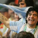 Šta se sve desilo u epskom meču Argentina – Engleska pre 40 godina i kako je Maradona sa dva poteza napravio mrskog neprijatelja (VIDEO)