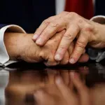 „Zlatno doba za Trampov bankovni račun“: Hoće li predsednik SAD platiti političku cenu?