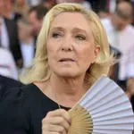 Kako bi izgledala Francuska ako bi Marin Le Pen postala predsednica?