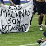 Gaučosi slavili pobedu nad Engleskom uz transparent „Foklandska ostrva su argentinska“, sada se suočavaju sa mogućim sankcijama