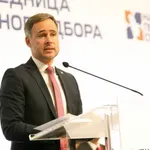 Aleksić (NPS): Vlast održava građane u ekonomskoj nesigurnosti, lakše upravlja osiromašenim društvom