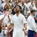 ‘Ovo nije nije normalno’: Đoković posle maratonskog meča ušao u polufinale Vimbldona