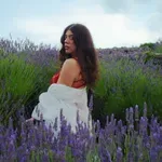 Iva Lorens otvara novu muzičku eru singlom „Vreme trošiš mi“ i najavljuje novi album